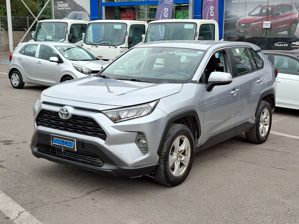 TOYOTA RAV4 2.0 LE