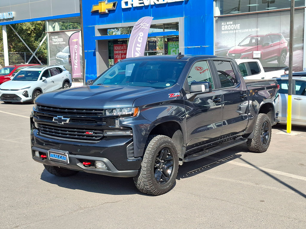 CHEVROLET SILVERADO 4X4 5.3 AT